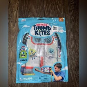 New High Flying Thumb Kites